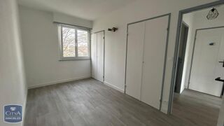  Appartement à louer 3 pièces 56 m²