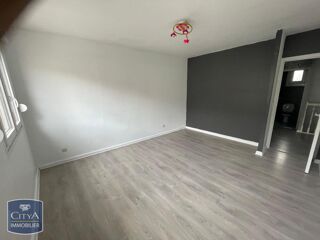  Maison à louer 4 pièces 148 m²