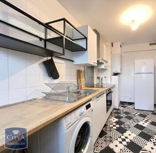  Appartement à louer 3 pièces 74 m²