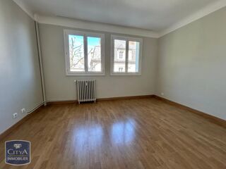  Appartement à louer 3 pièces 70 m²