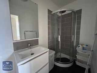  Appartement à louer 2 pièces 28 m²