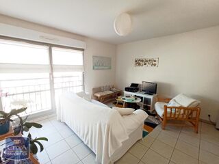  Appartement à louer 2 pièces 37 m²