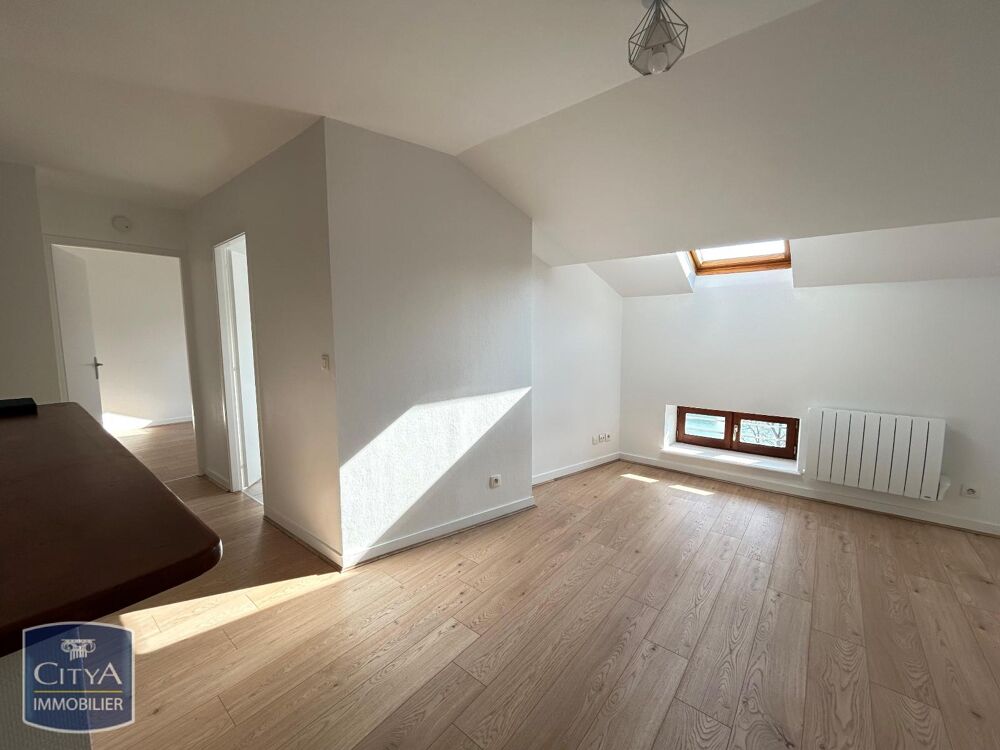 location Appartement - 2 pièce(s) - 39 m² Caluire-et-Cuire (69300)