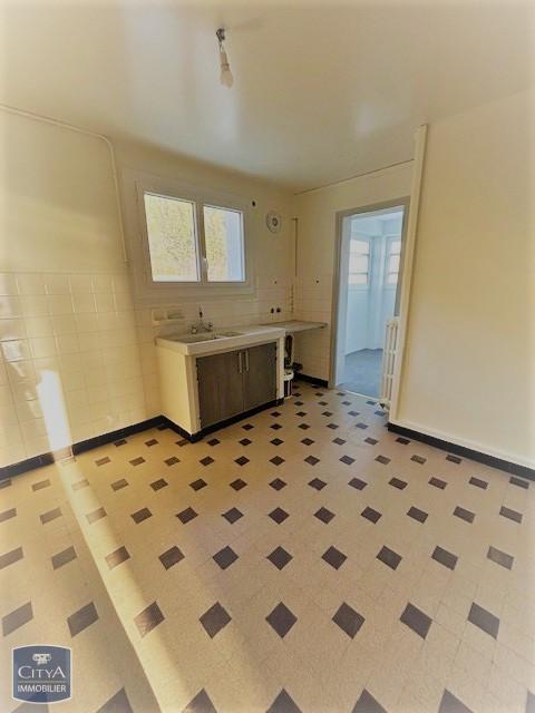  Appartement � louer 5 pi�ces 79 m�