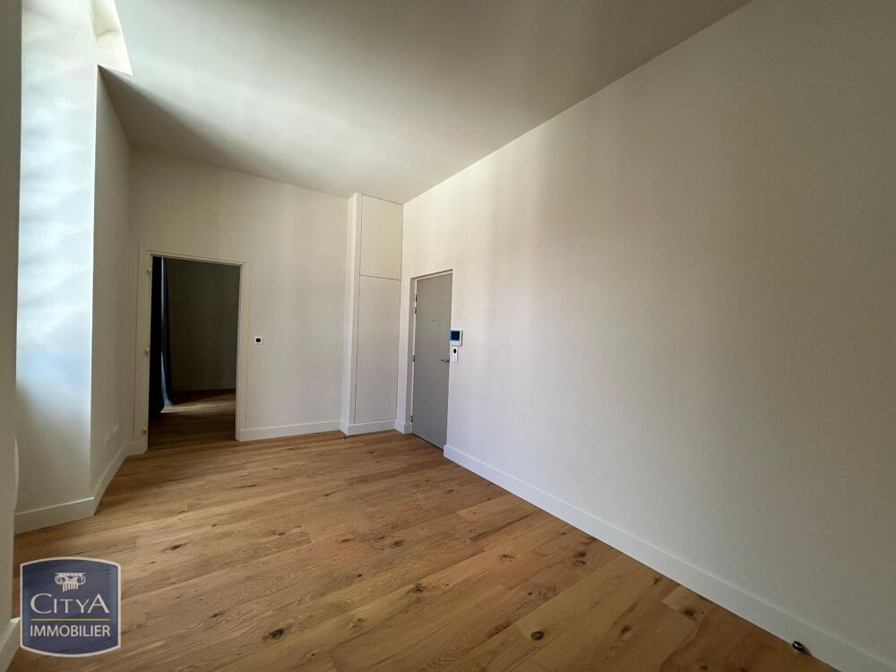 À LOUER : Appartement T2 situé dans l'hyper centre de Do....