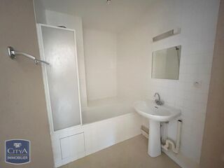  Appartement à louer 2 pièces 47 m²