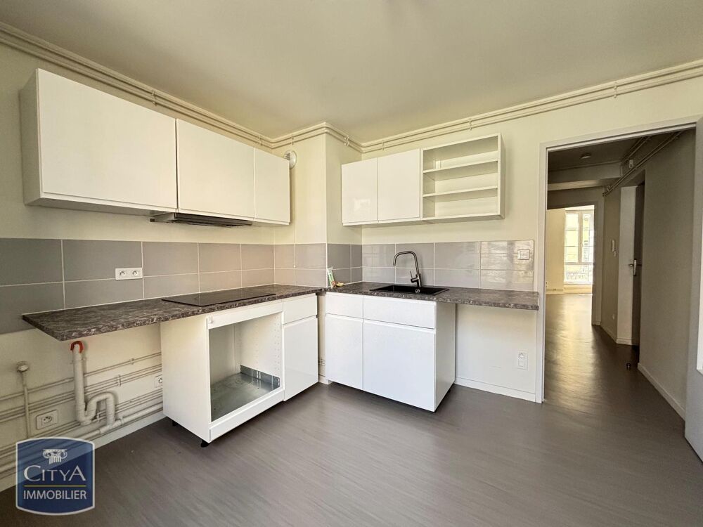 À LOUER : Appartement rénové T2 situé à Saint-Étienne, d....