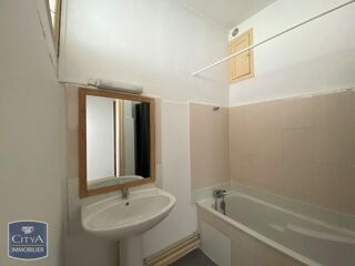  Appartement à louer 3 pièces 57 m²