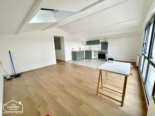  Appartement à louer 4 pièces 80 m²