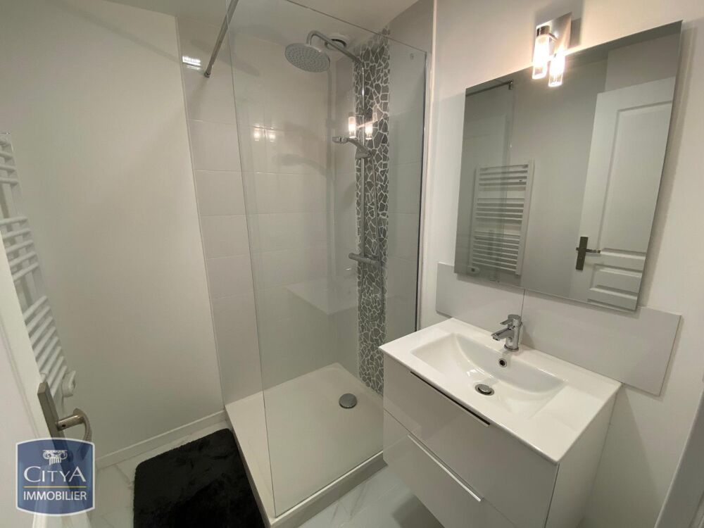location Appartement - 2 pièce(s) - 42 m² Charleville-Mézières (08000)