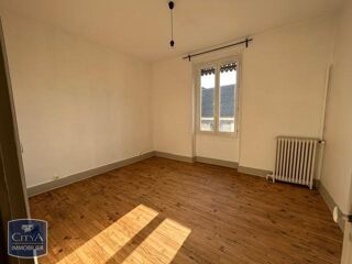  Appartement à louer 3 pièces 80 m²