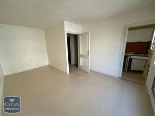  Appartement à louer 1 pièce 27 m²