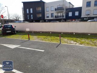  Parking / Garage � louer 