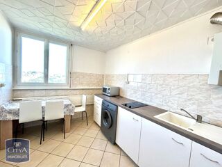  Appartement à louer 3 pièces 64 m²