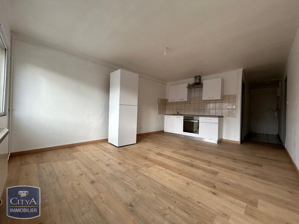 location Appartement - 2 pièce(s) - 42 m² Vrigne-aux-Bois (08330)