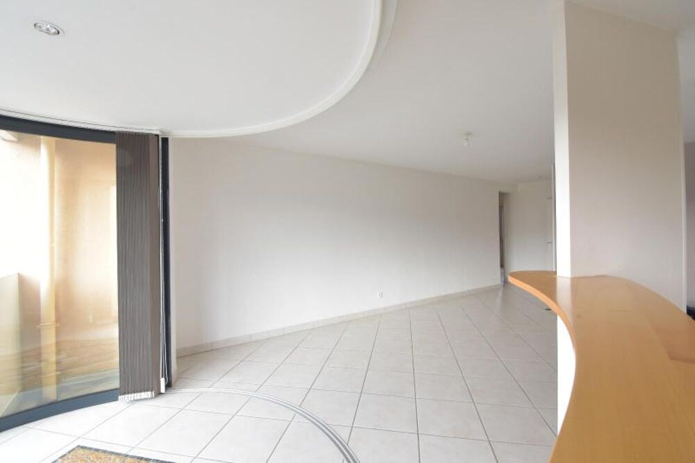 location Appartement - 4 pièce(s) - 85 m² Le Mans (72000)