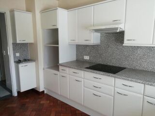  Appartement à louer 5 pièces 110 m²