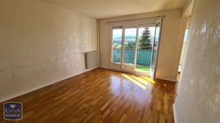  Appartement à louer 4 pièces 75 m²
