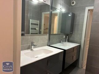  Appartement à louer 2 pièces 53 m²