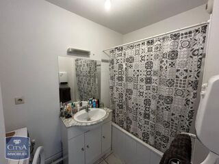  Appartement à louer 2 pièces 46 m²