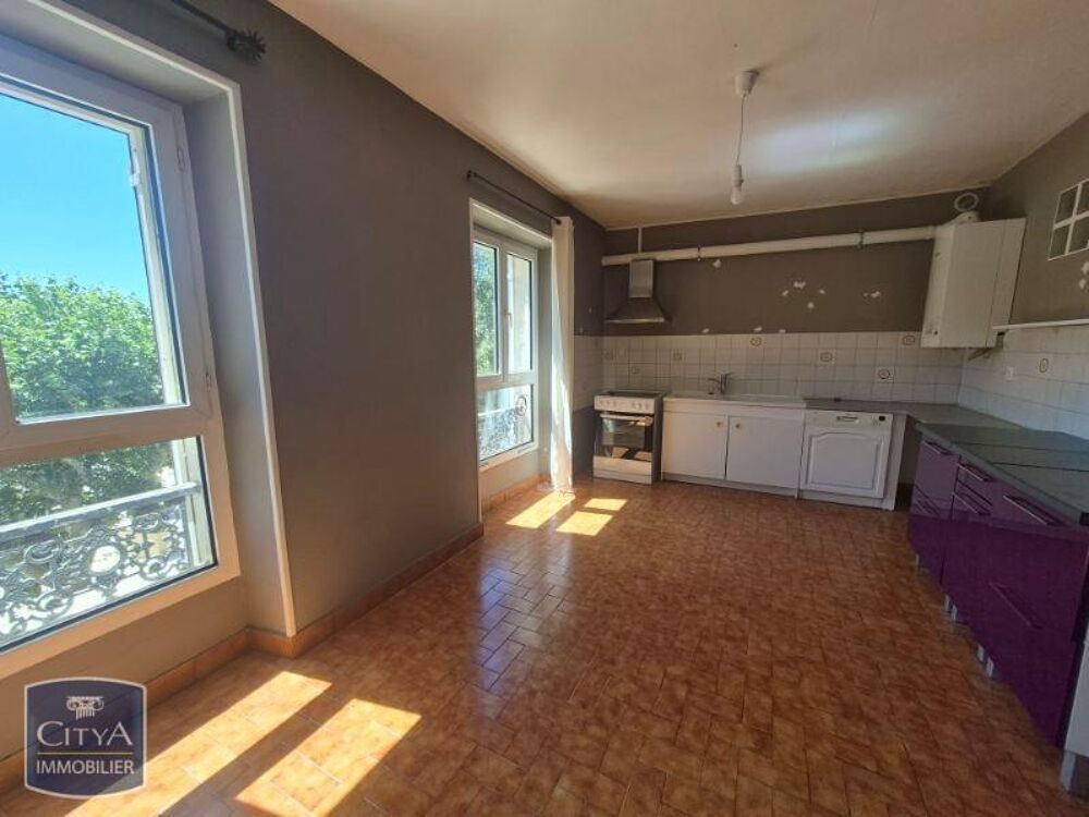 À LOUER : Appartement rénové T4 CLIMATISE situé dans la ....