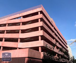  Parking / Garage à louer 11 m²