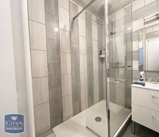  Appartement à louer 2 pièces 50 m²