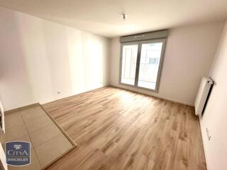  Appartement à louer 1 pièce 28 m²