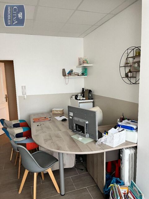 &Agrave; LOUER : Local professionnel situ&eacute; &agrave; Arpajon, dans l... 506 91290 Arpajon