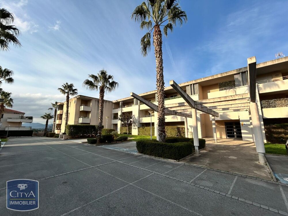 location Appartement - 2 pièce(s) - 41 m² Roquebrune-sur-Argens (83520)