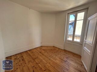  Appartement à louer 4 pièces 63 m²