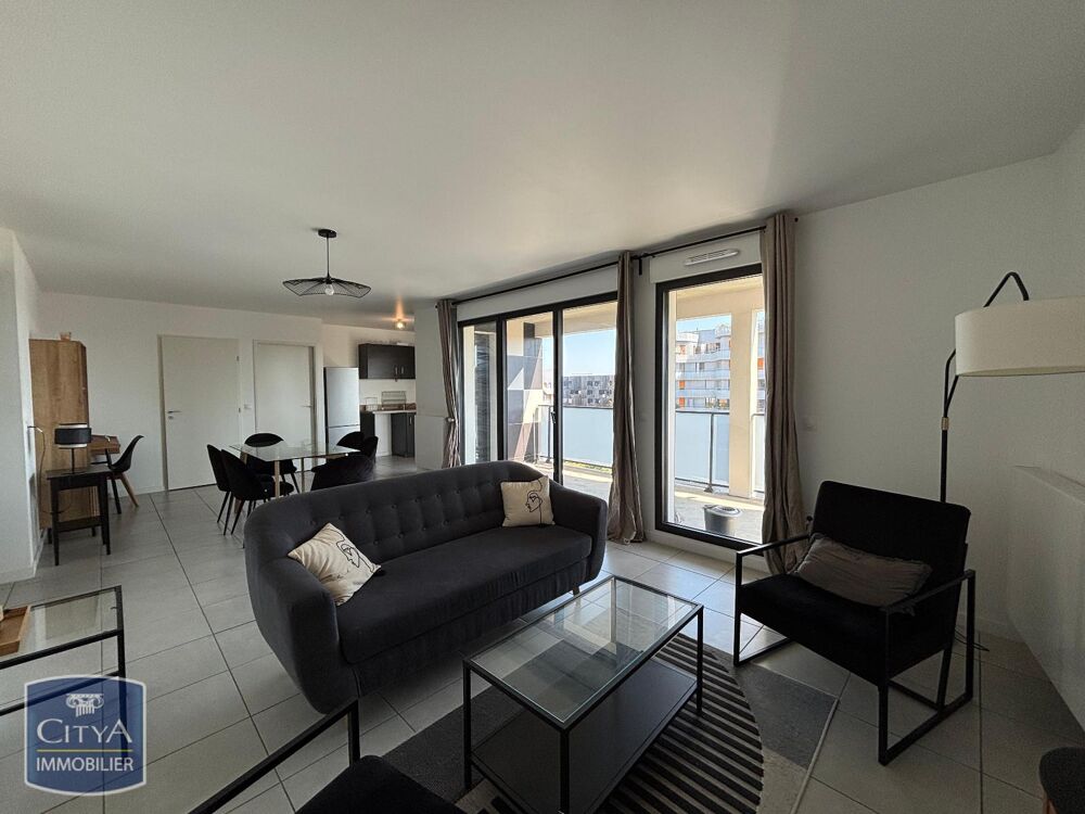 A LOUER : APPARTEMENT T4 MEUBLE + BALCON + PARKING - BOR....