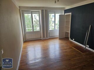  Appartement à louer 3 pièces 70 m²