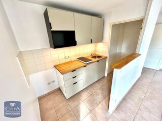  Appartement à louer 3 pièces 56 m²