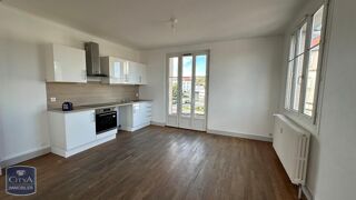  Appartement à louer 5 pièces 106 m²