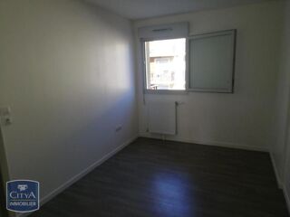  Appartement à louer 2 pièces 42 m²