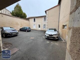  Parking / Garage à louer 