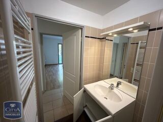  Appartement à louer 4 pièces 102 m²