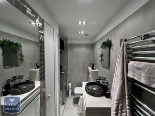  Appartement à louer 3 pièces 58 m²