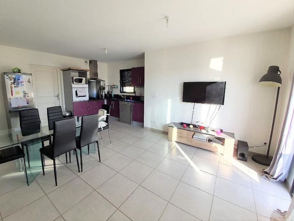 location Appartement - 3 pièce(s) - 77 m² Guilherand-Granges (07500)