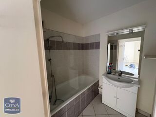  Appartement à louer 2 pièces 45 m²