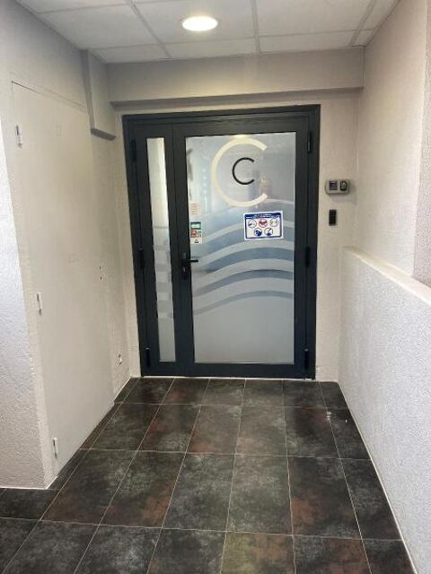 Saint - Maximin - Local de 110 m² - L'Agence Rex vous... 1584 83470 St maximin