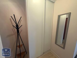  Appartement à louer 1 pièce 28 m²