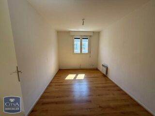  Appartement à louer 3 pièces 60 m²