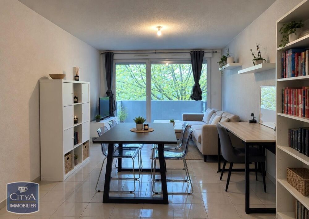 location Appartement - 2 pièce(s) - 53 m² Saint-Priest-en-Jarez (42270)