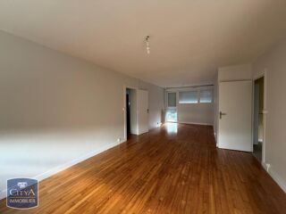  Appartement à louer 4 pièces 73 m²