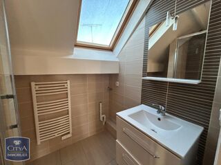  Appartement à louer 3 pièces 46 m²