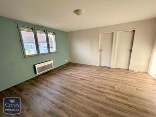  Appartement à louer 1 pièce 32 m²