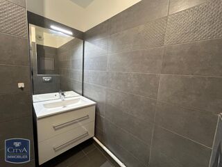  Appartement à louer 4 pièces 88 m²