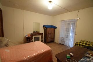  Maison  vendre 8 pices 658 m